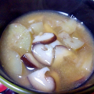 白ナス&椎茸の味噌汁